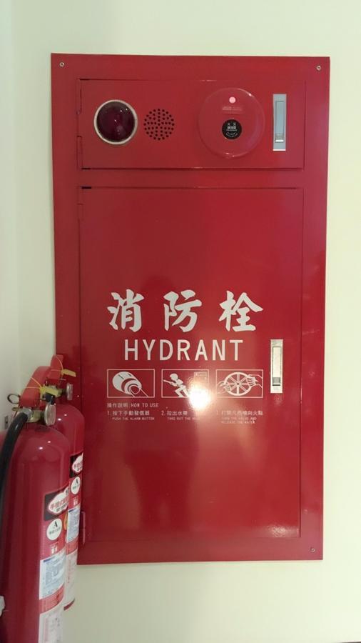 HFun Hotel Kaohsiung Extérieur photo